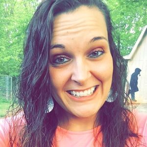 Meet your Posher, Whitney